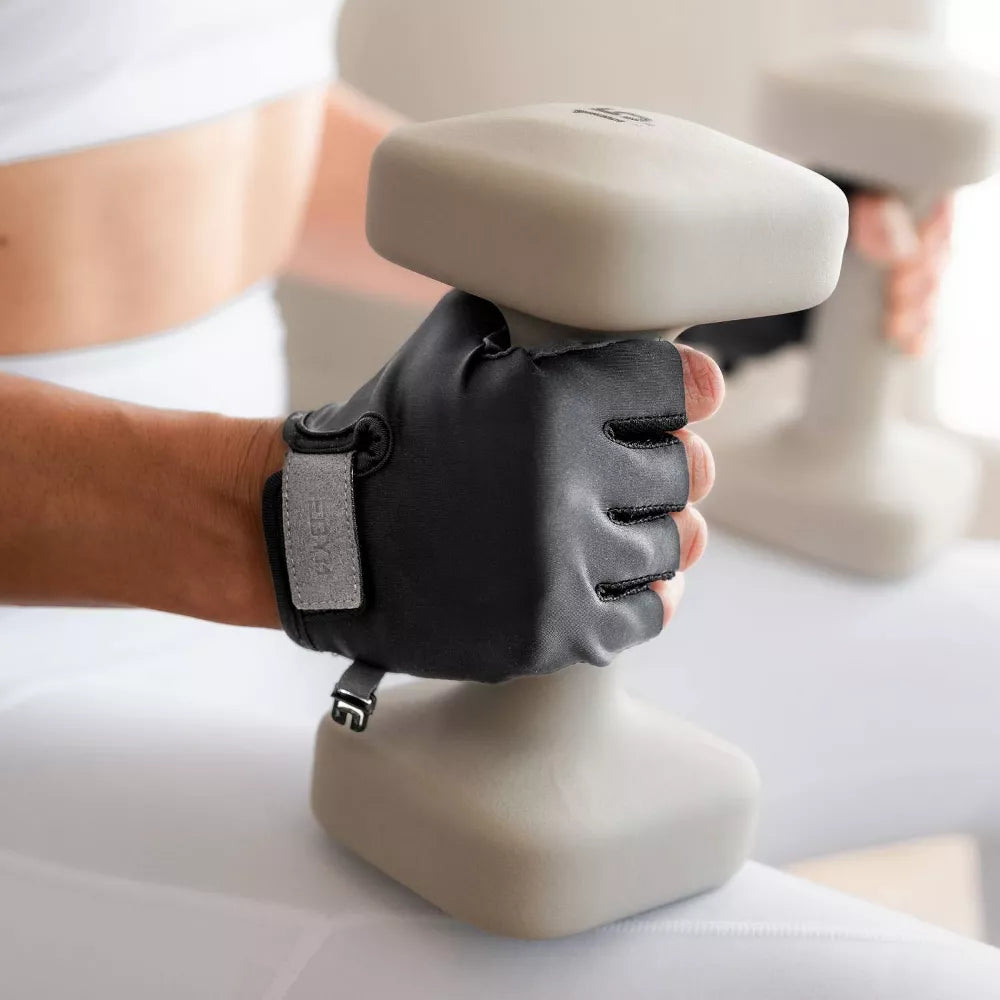 Flexible Quick-Release Fitness Gloves